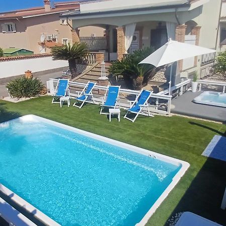 Alloggi Turistici Con Piscina Palestra Jacuzzi Sauna Anzio Kültér fotó