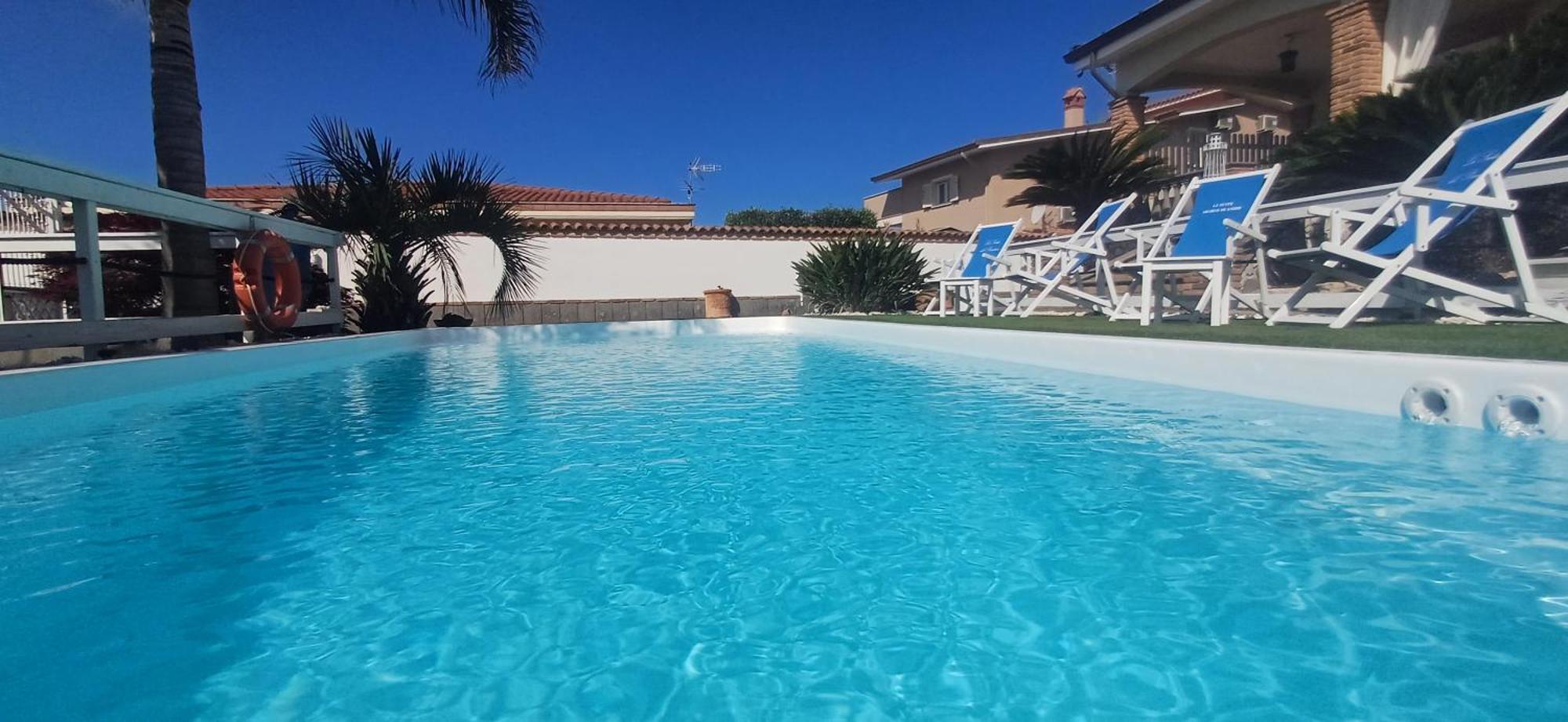 Alloggi Turistici Con Piscina Palestra Jacuzzi Sauna Anzio Kültér fotó
